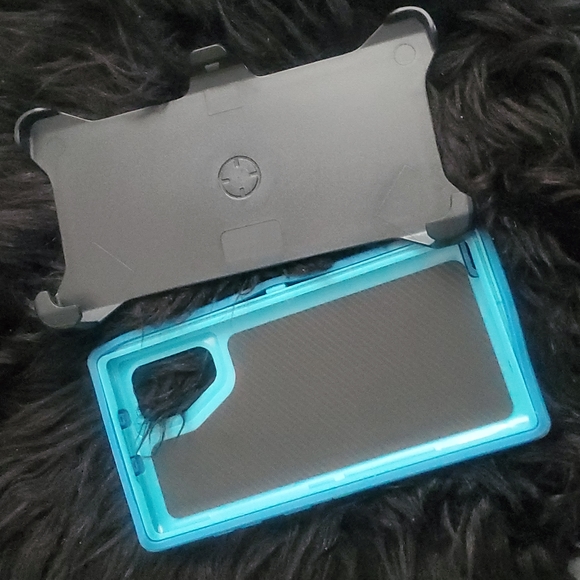 Note 10 case and clip - Picture 3 of 3